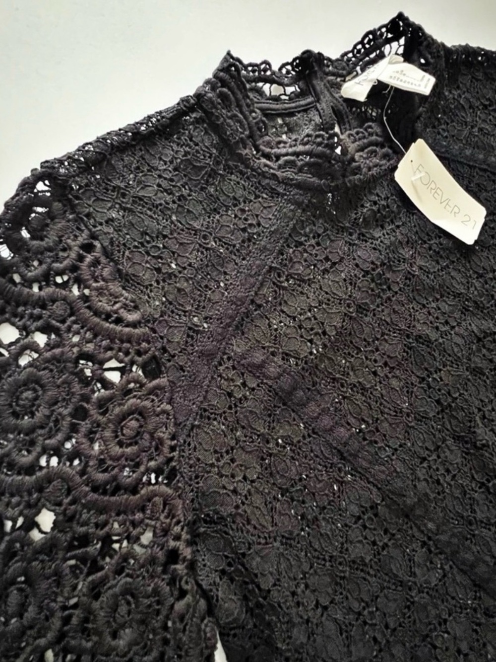 Forever 21 Black Crochet Lace Long Sleeve Crop Top - Picture 2 of 14